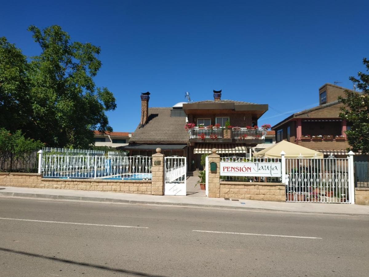 Pension Jauja Alesanco Exterior photo